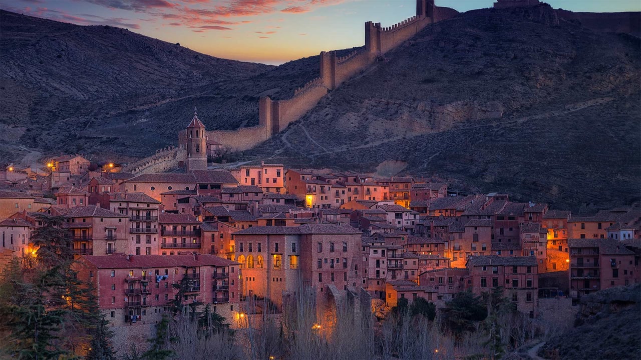 Albarracín, Spain (© Domingo Leiva/Getty Images)