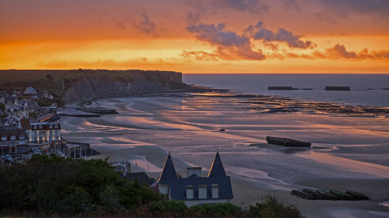 Mulberry harbour at Arromanches-les-Bains, Normandy, France (© agefotostock/Alamy)