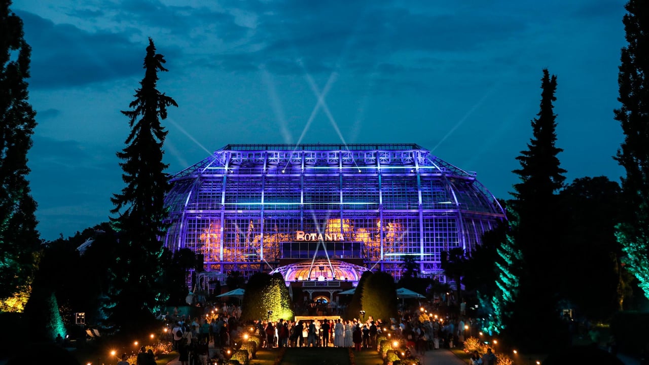Botanische Nacht im Botanischen Garten, Berlin (© Felipe Trueba/EPA-EFE/Shutterstock)