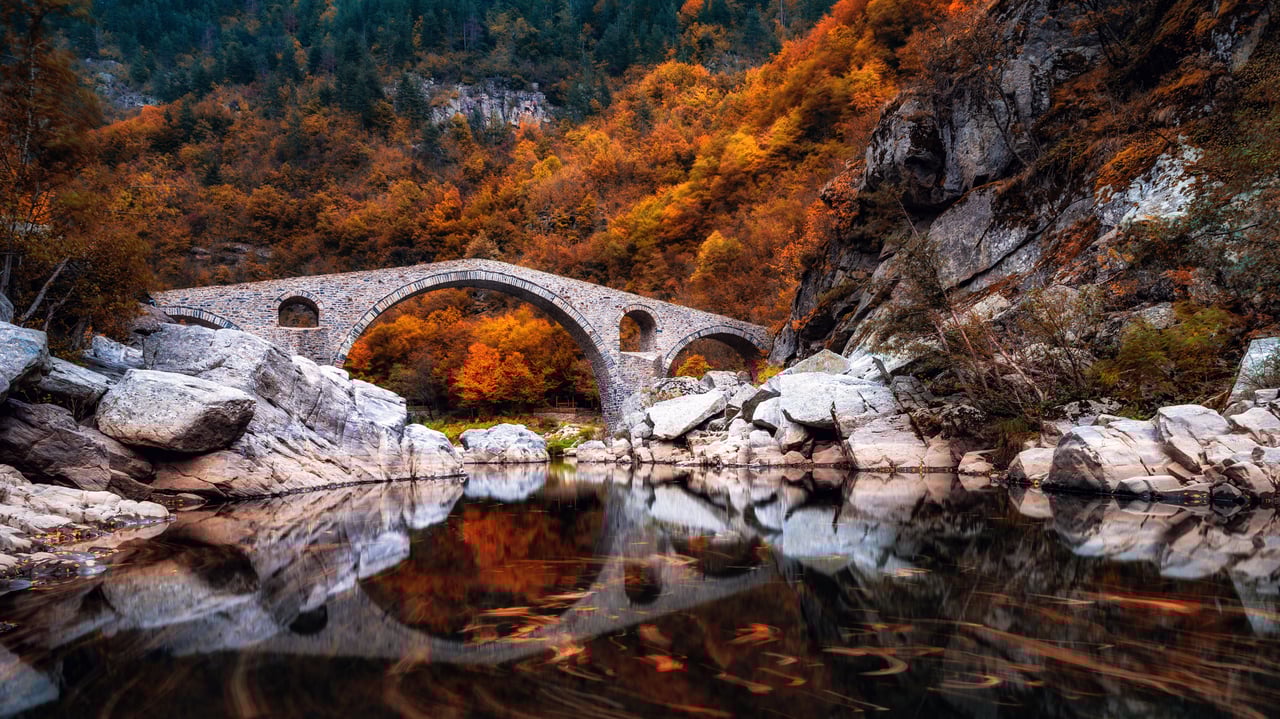 Dyavolski Most (Devil's Bridge) over the Arda River in Bulgaria (© Petar Mladenov/Alamy)