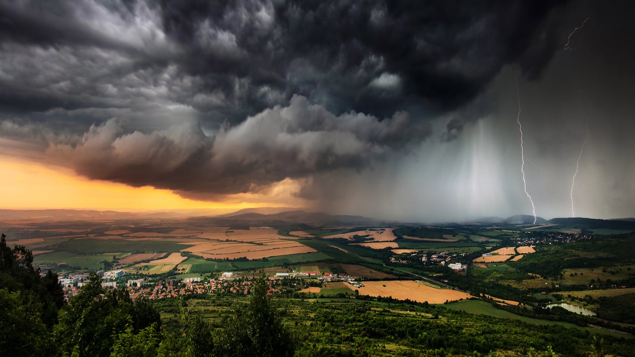 Orage sur les plaines, Bulgarie (© Revolu7ion93/Getty Images)