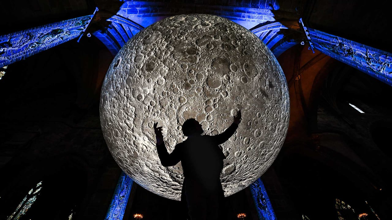 Museum Of Moon Installation Launches The Burns & Beyond Festival, Edinburgh. (© Jeff J Mitchell/Staff/Getty Images Entertainment)