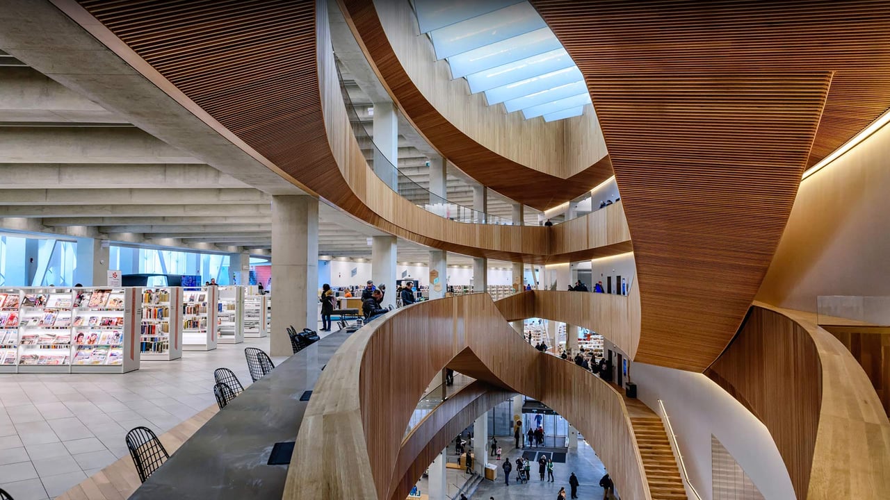 The Calgary Central Library, also known as the Calgary New Central Library (© Rick Rudnicki/Alamy Stock Photo)