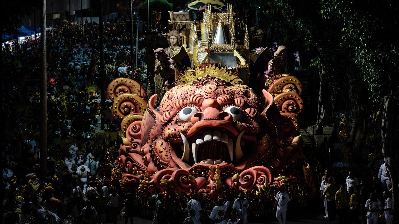 Escola de samba São Clemente no Sambódromo do Rio de Janeiro, 2016 (© YASUYOSHI CHIBA/AFP via Getty Images)