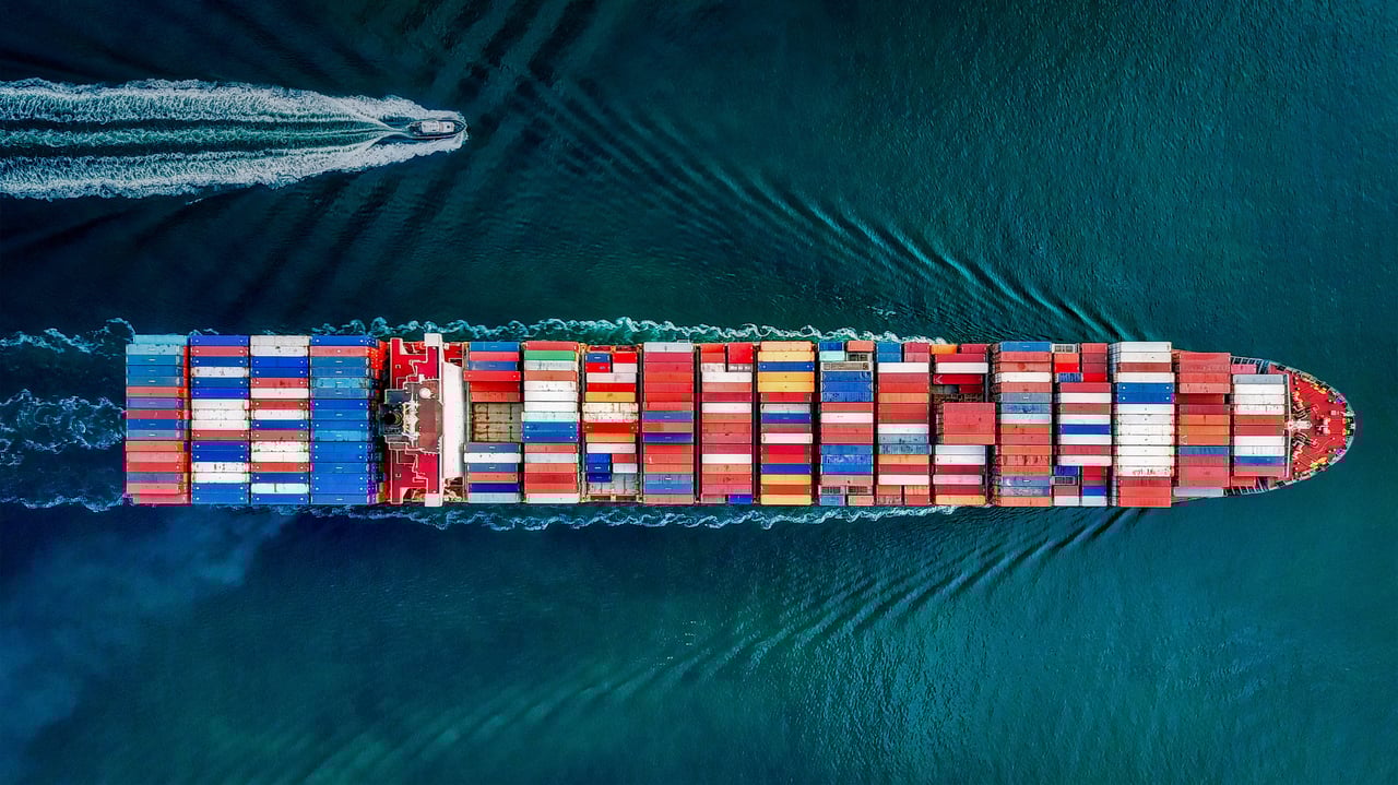 Container ship in San Pedro, California (© Cameron Venti/Getty Images)