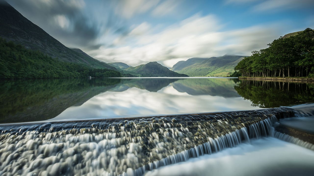 Reflections on Crummock Water in the Lake District, Cumbria, England (© Damian Harrison/Alamy)
