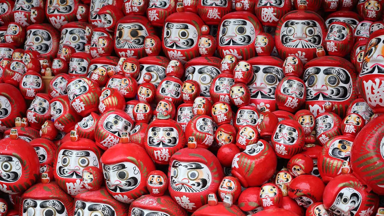 勝尾寺の勝ちダルマ, 大阪府 箕面市 (© feathercollector/Adobe Stock)