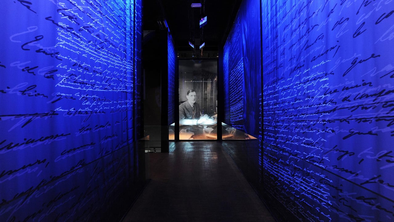 Photographie de Charles de Gaulle au mémorial éponyme de Colombey les Deux Églises (© Alexandre MARCHI/Gamma-Rapho via Getty Images)