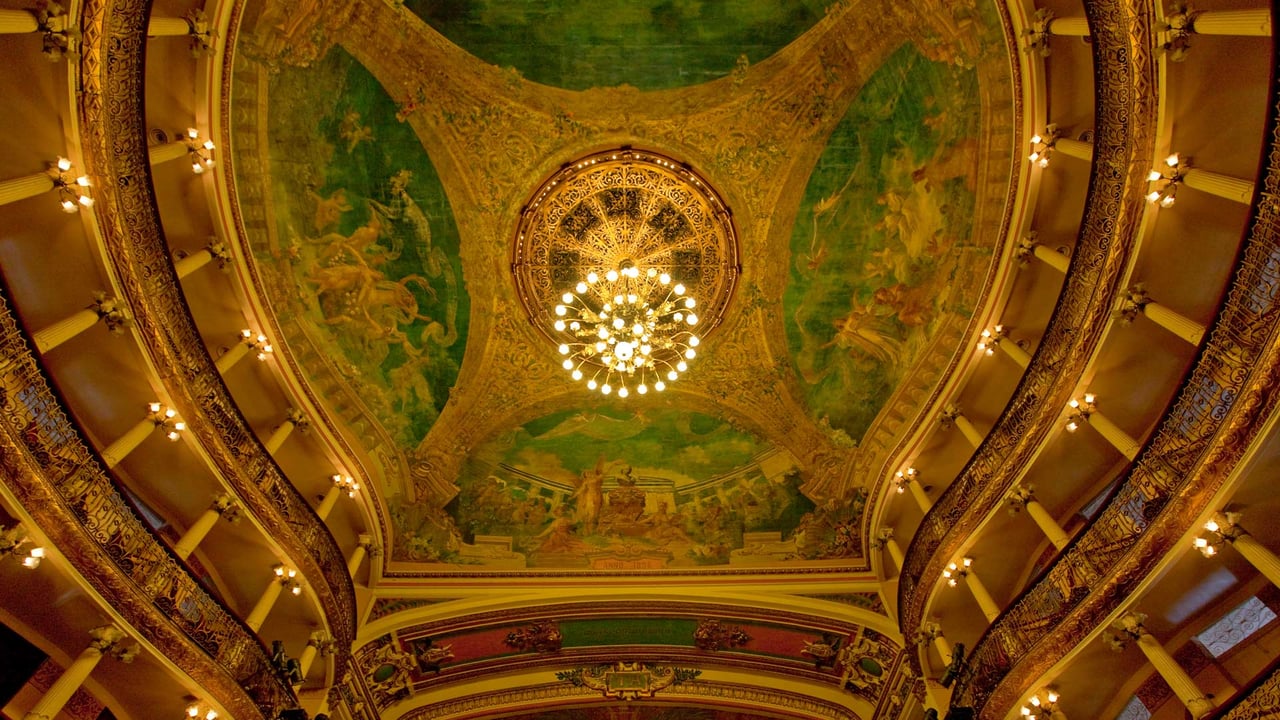 Interior do Teatro Amazonas em Manaus, Amazonas (© Altrendo Images/Shutterstock)