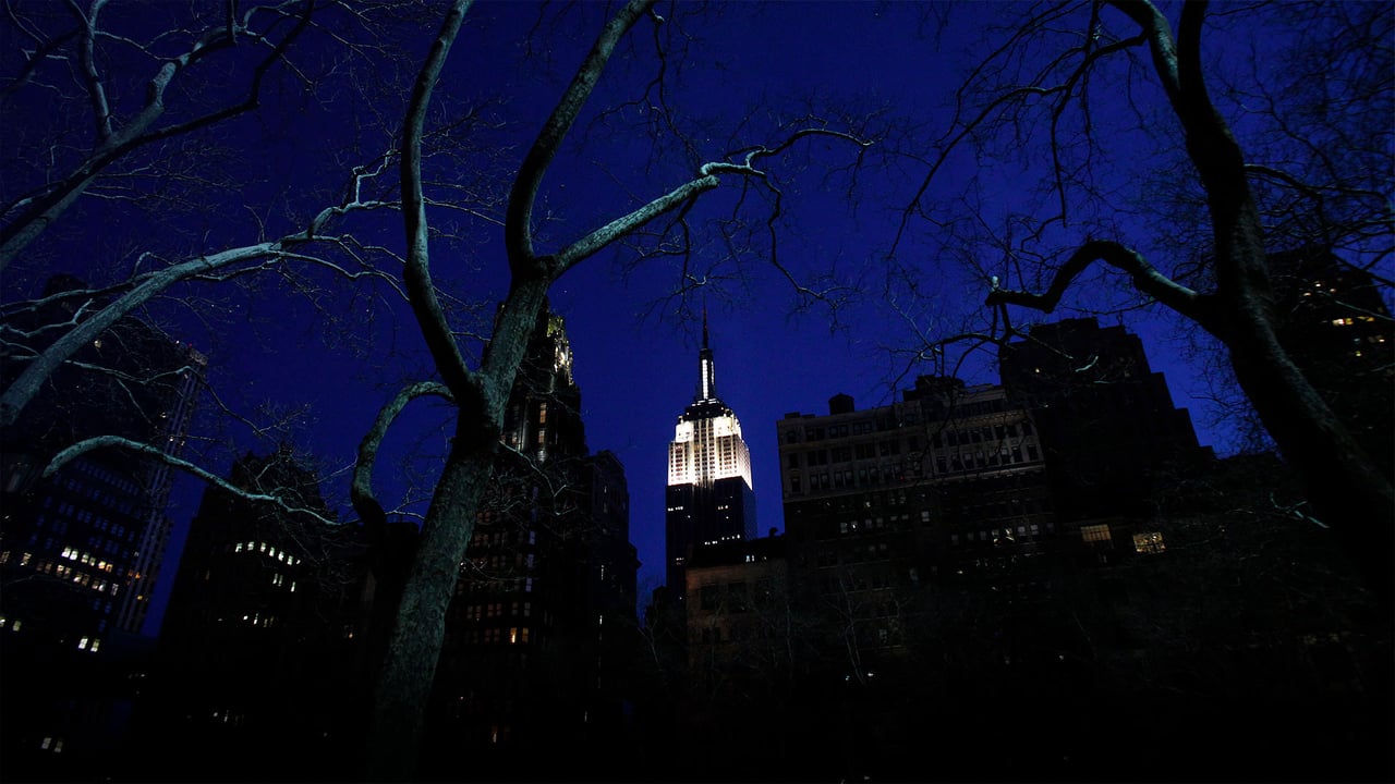 New York City’s Empire State Building is seen lit up before Earth Hour in 2011 (© Eric Thayer/Reuters)
