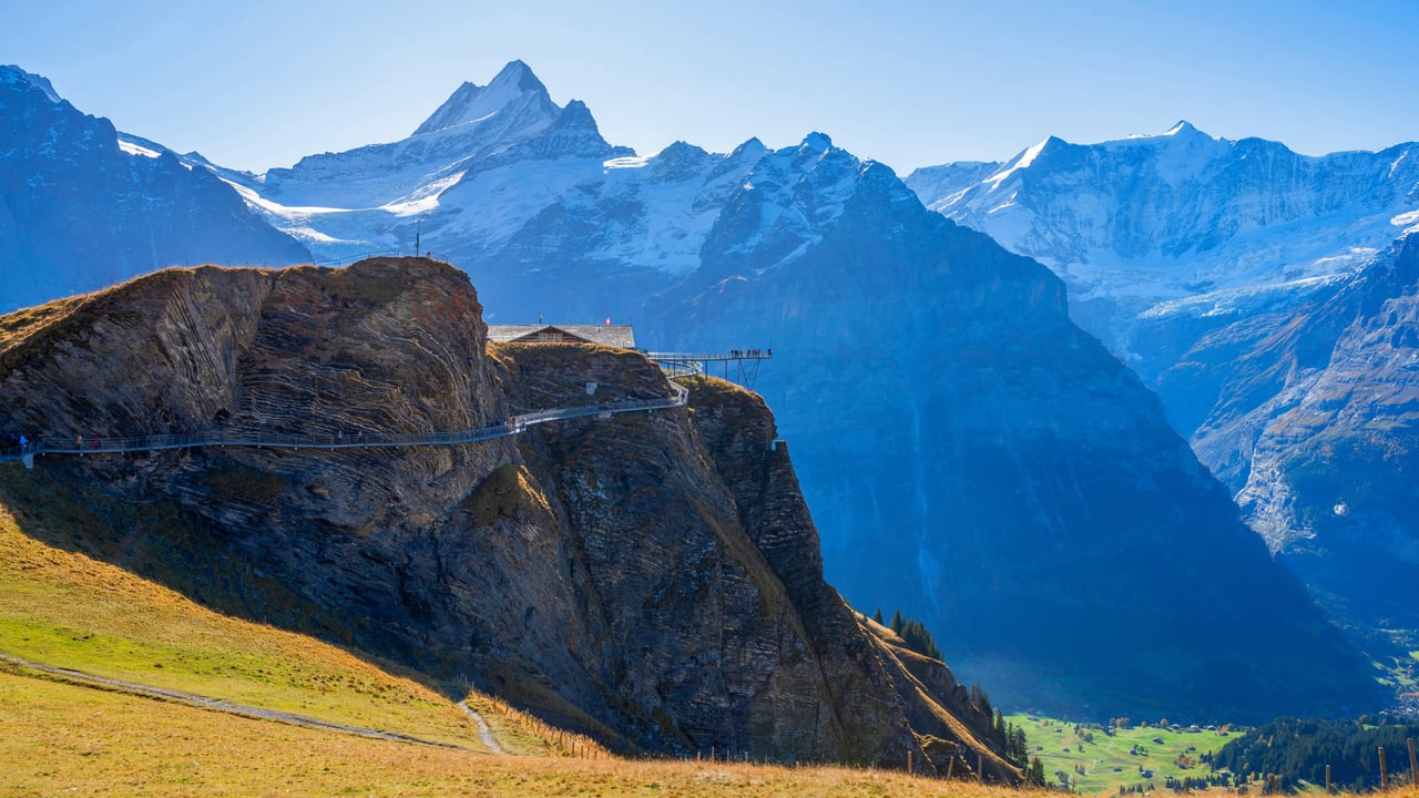 First Cliff Walk on First near Grindelwald, Switzerland (© Hans-Georg Eiben/eStock Photo)