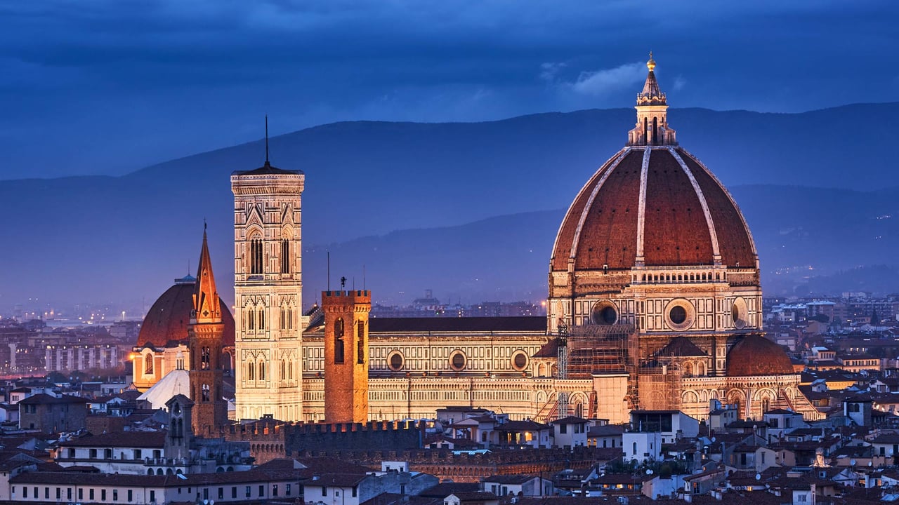 Duomo Santa Maria del Fiore at dusk, Florence, Italy (© Elena Pueyo/Getty Images)
