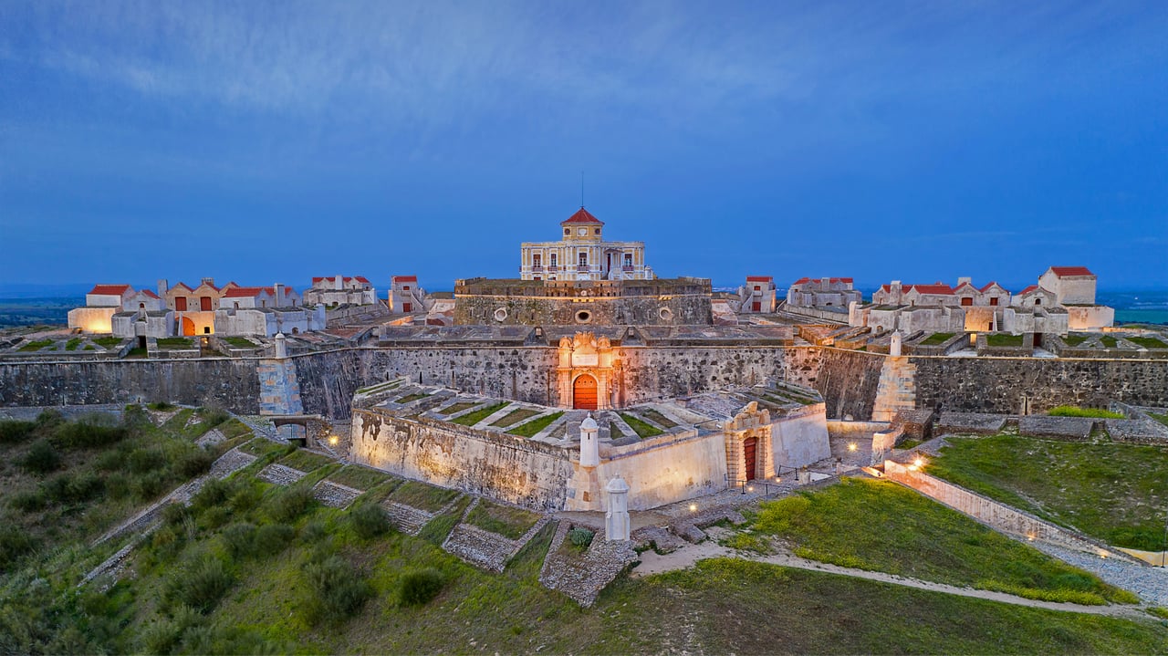 Nossa Senhora da Graça Fort near Elvas, Portugal (© Luis Pina Photography/Shutterstock)