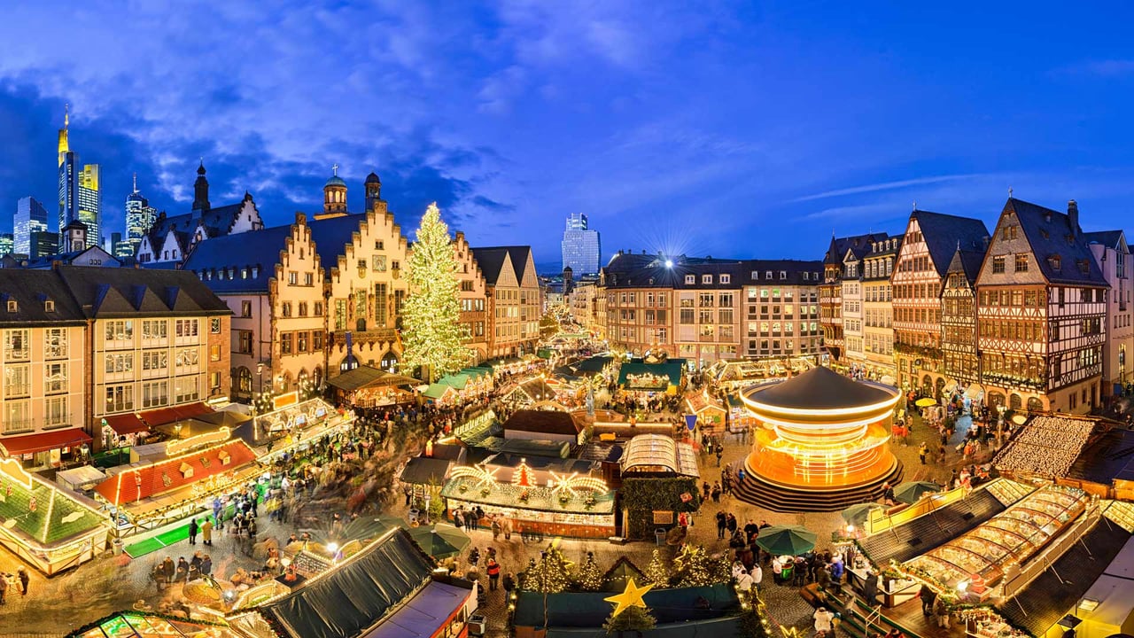 Weihnachtsmarkt in Frankfurt am Main, Hessen (© Michael Abid/Alamy Stock Photo)