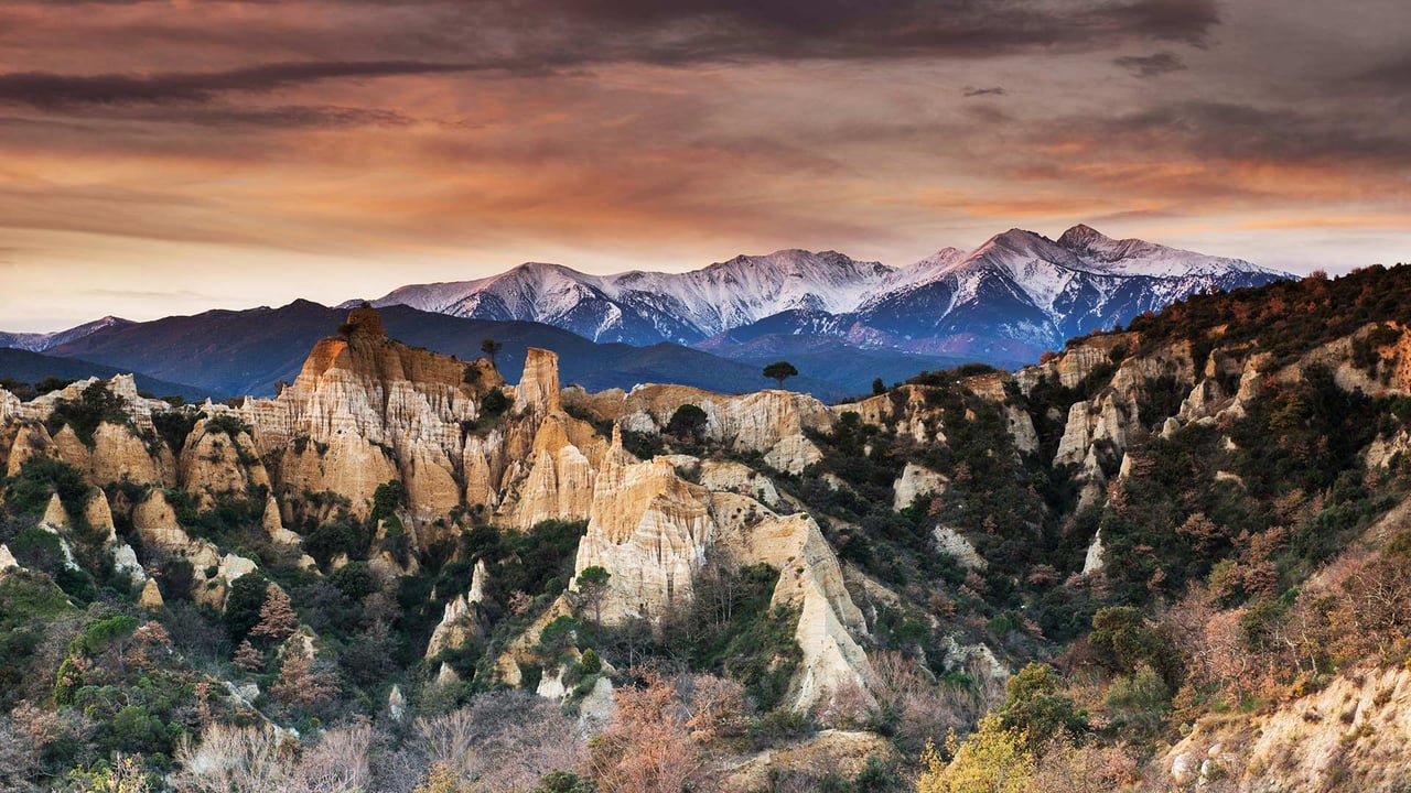 Orgues d'Ille-sur-Têt, Pyrenees-Orientales, France (© SFL Choice/Alamy Stock Photo)