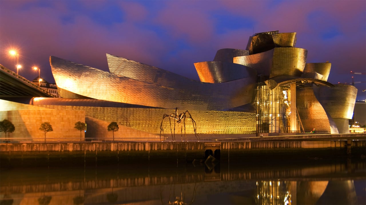 Guggenheim Museum Bilbao, Bilbao, Spain (© Jeremy Horner/Getty Images)