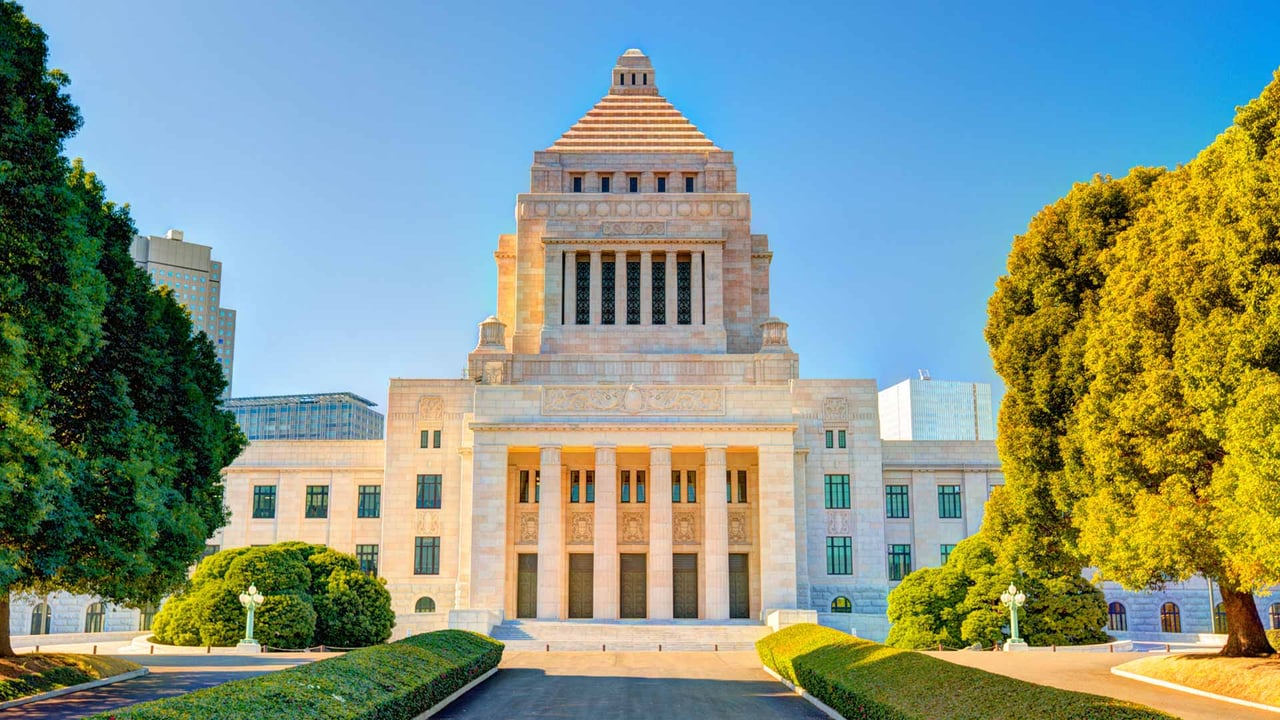 ｢国会議事堂｣東京, 永田町 (© Sean Pavone/Alamy Stock Photo)