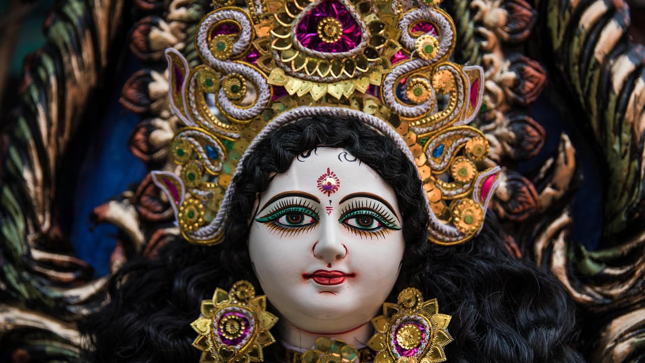 Idols of Hindu gods and goddesses in Kumortuli, Kolkata, India. (© Rob Pinney/Alamy Stock Photo)