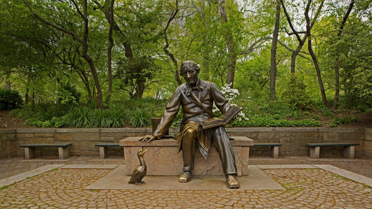 Statue of Hans Christian Andersen in New York City’s Central Park (© Stuart Forster/Shutterstock)