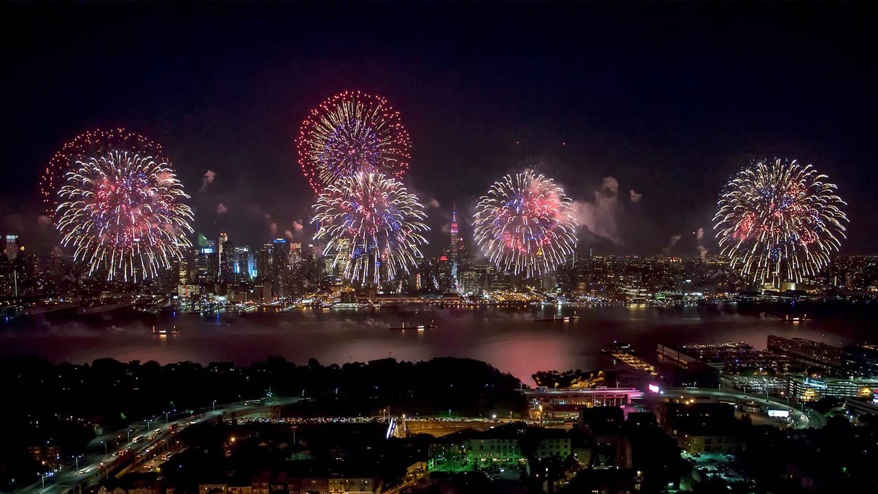 Fireworks over the Hudson River on the Fourth of July, New York (© New York on Air/Shutterstock)