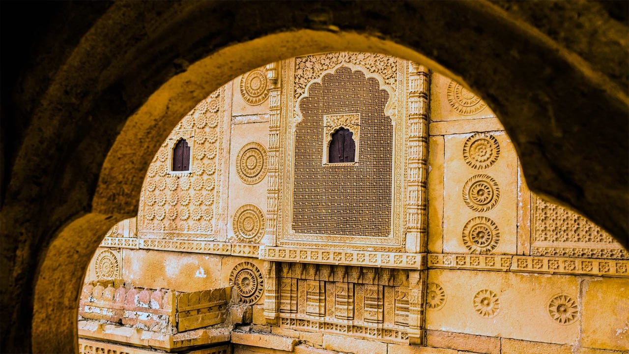Inside the Jaisalmer Fort, Rajasthan (© Ss IMAGES/Alamy Stock Photo)