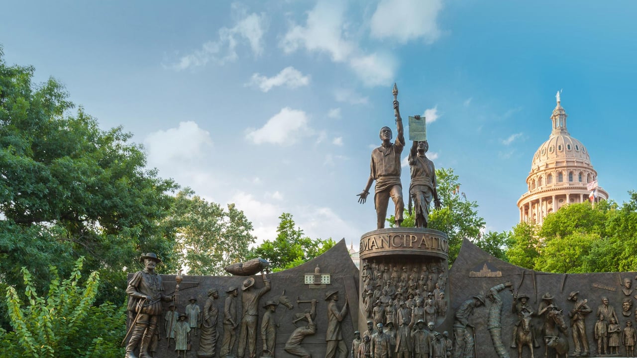 The Texas African American History Memorial on the State Capitol grounds in Austin, Texas (© Moab Republic/Shutterstock)