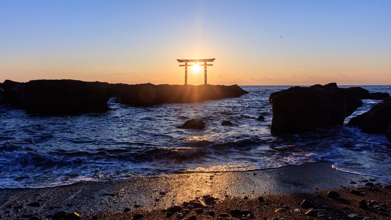 神磯の鳥居, 茨城 大洗 (© Pigprox/Shutterstock)