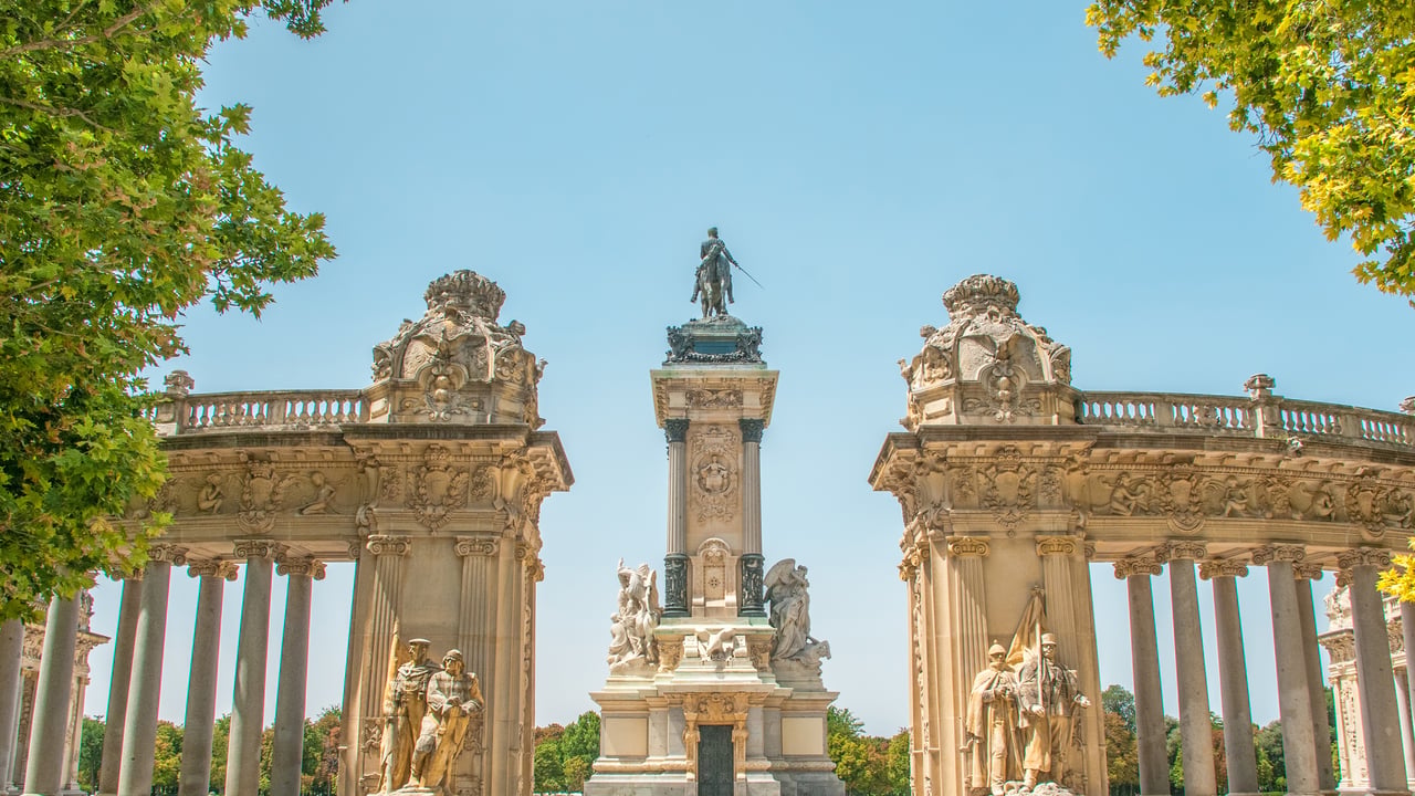 Monumento a Alfonso XII, Parque del Retiro, Madrid (© By Eve Livesey/Getty Images)