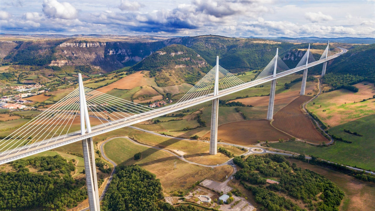 Vue aérienne du Viaduc de Millau (© Sergi Reboredo/Alamy)