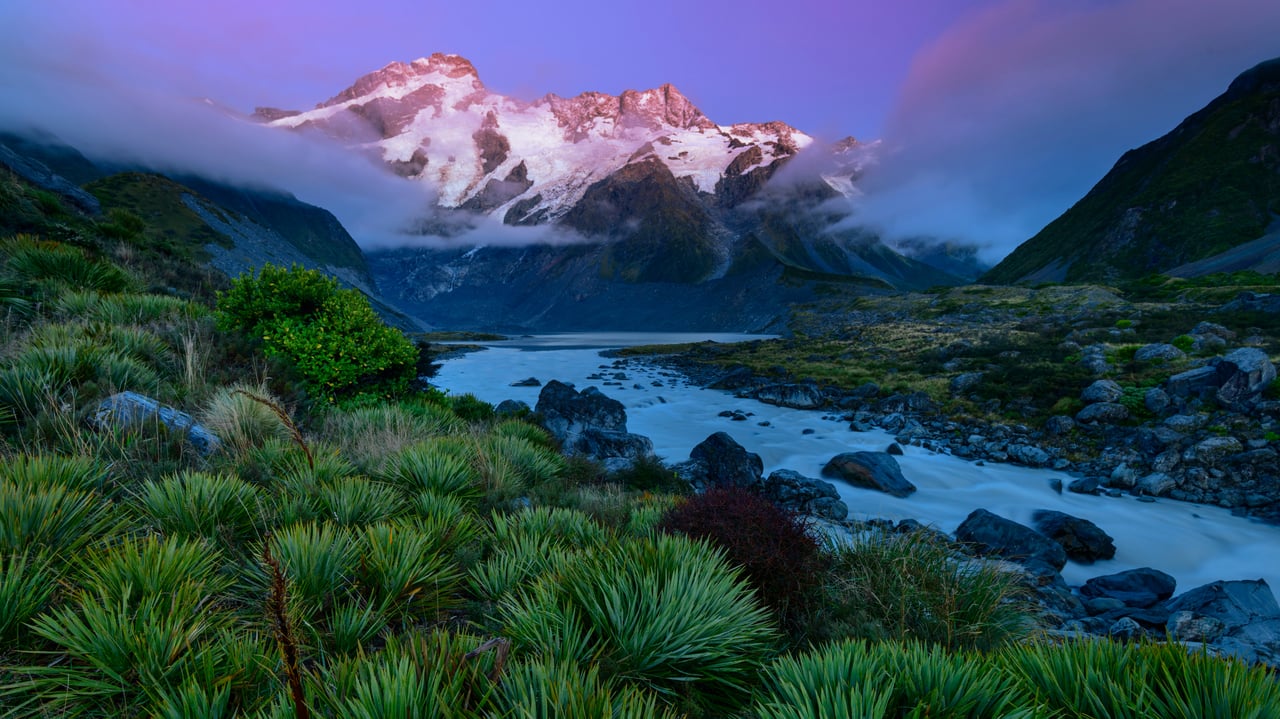 Mount Sefton in Aoraki/Mount Cook National Park, South Island, New Zealand (© AWL Images/Danita Delimont)