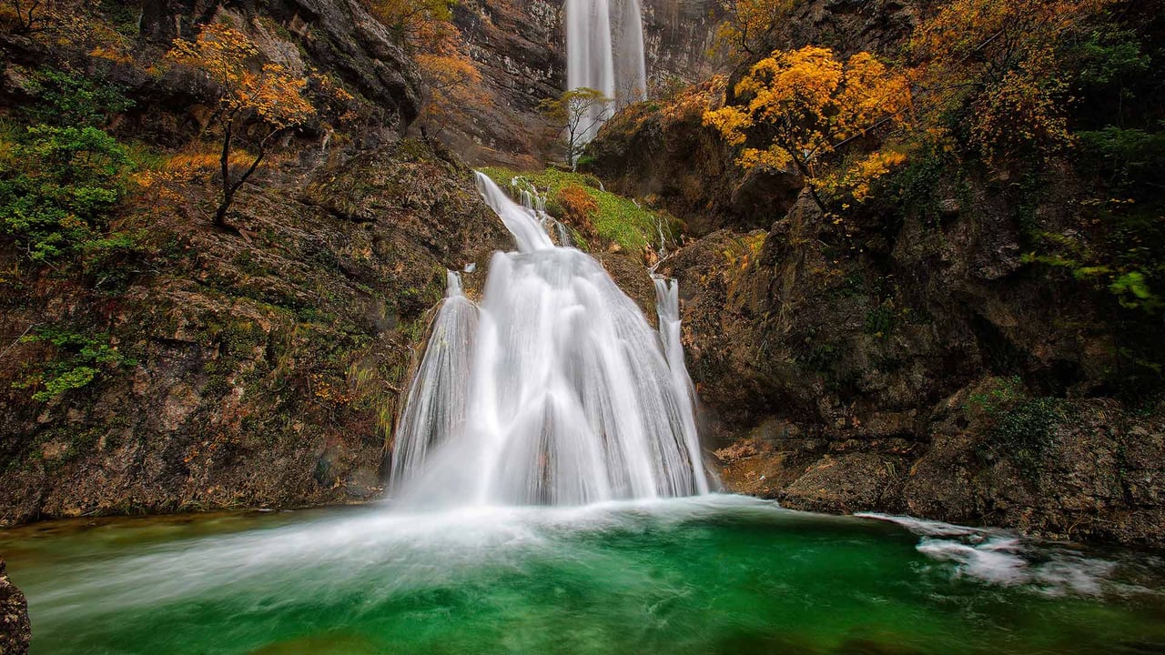 Waterfalls at the source of the Mundo River, Sierra de Riopar, Albacete, Spain (© Westend61/Getty Images)
