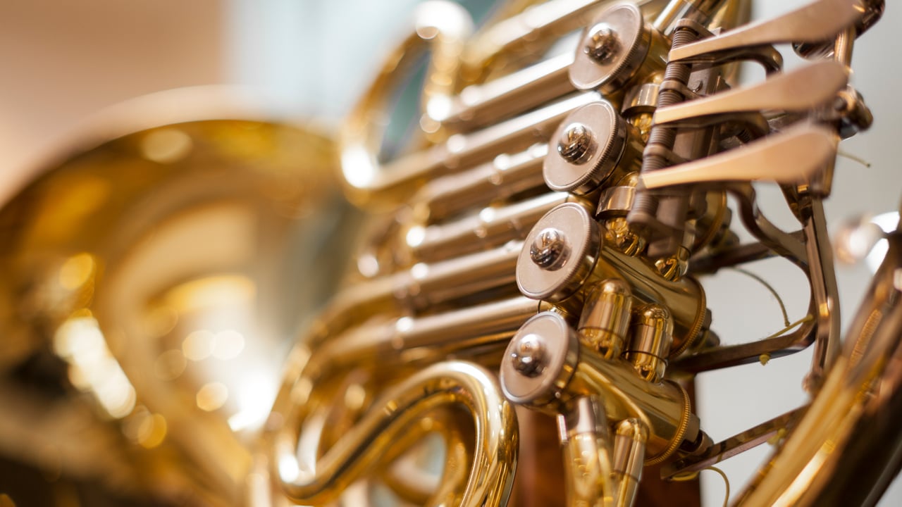 Plan rapproché d'un cor d'harmonie (© Bill Oxford/iStock/Getty Images Plus)
