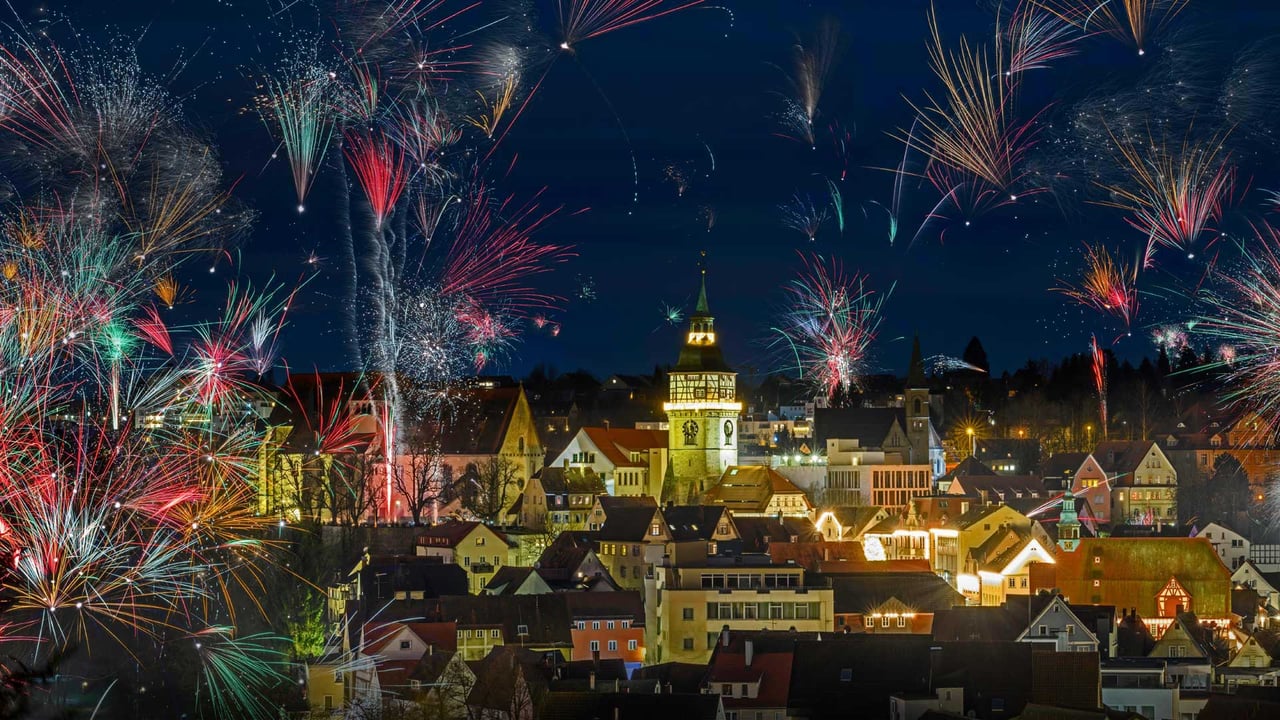 Fireworks for New Year's Eve in Backnang, Germany (© Lilly/Alamy)
