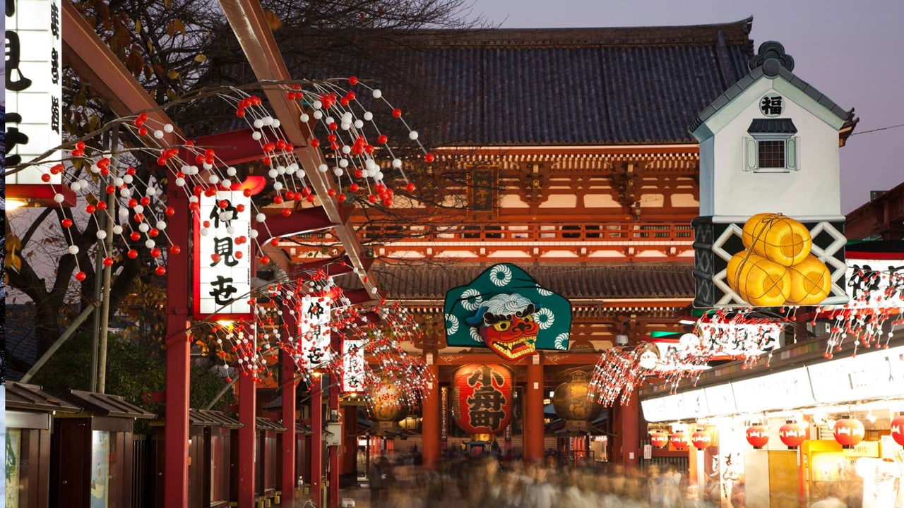 ｢浅草仲見世通り｣東京, 浅草 (© Horizon Images/Alamy)