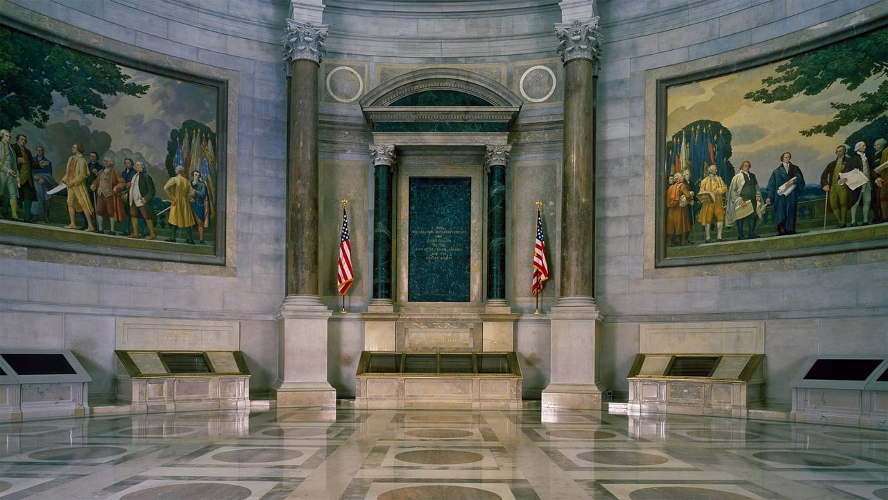The US Constitution and the Declaration of Independence on display in the National Archives, Washington, DC (© Carol M. Highsmith/Buyenlarge/Getty Images)