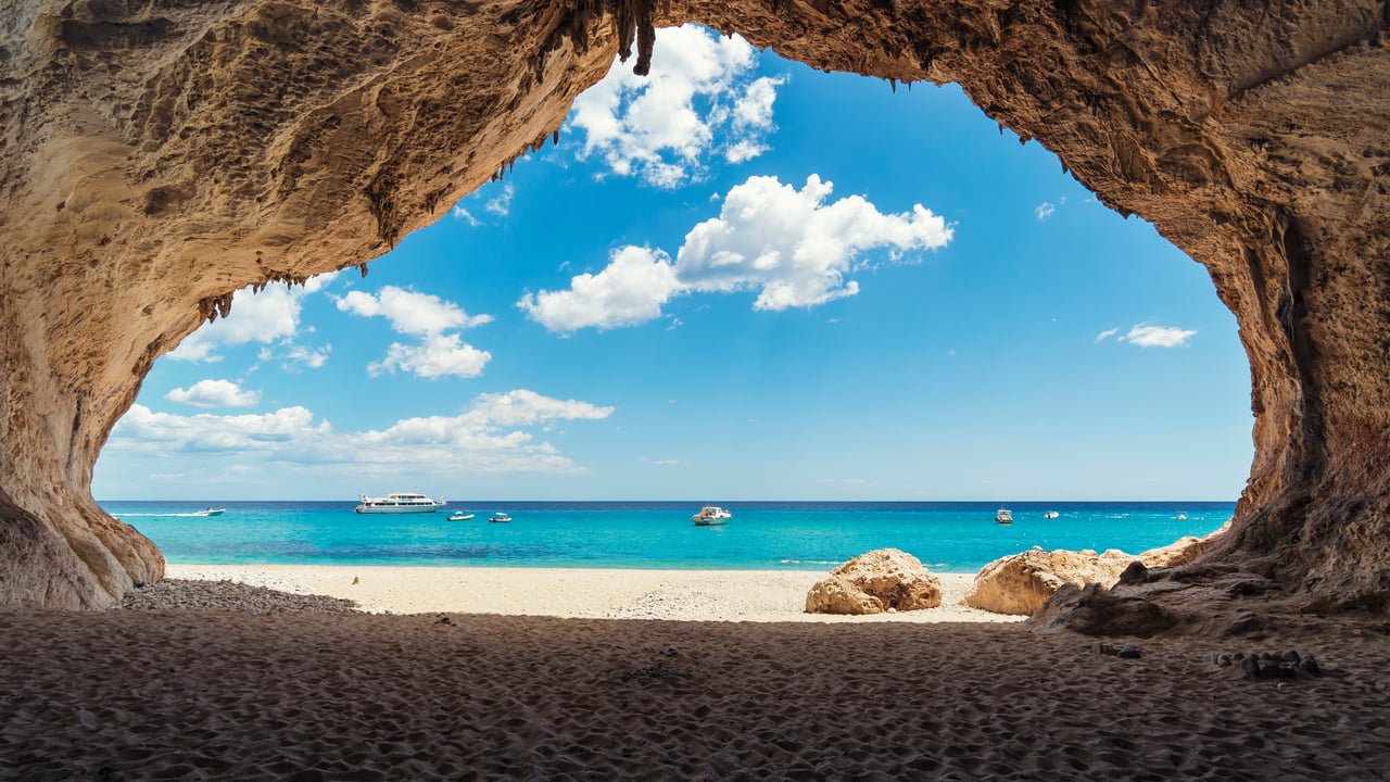 Orosei, Sardinia, Italy (© EyeEm Mobile GmbH/Getty Images)