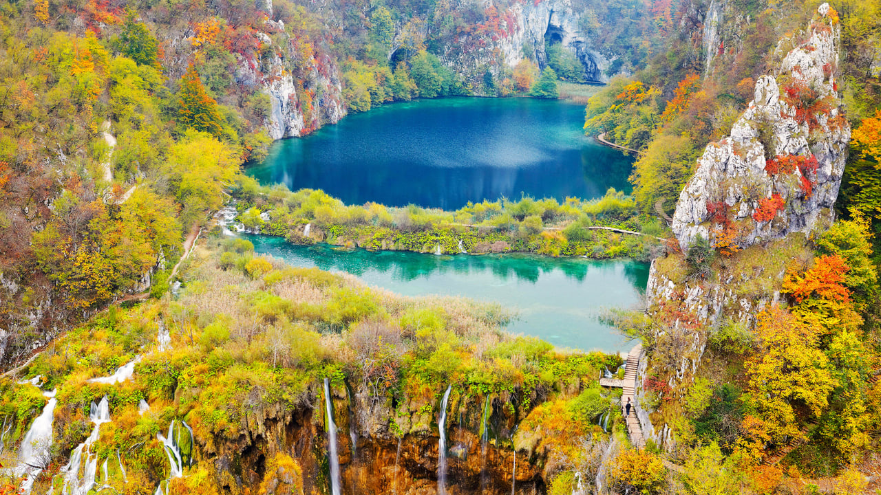 Parque Nacional de los Lagos de Plitvice, Croacia (© Jan Wlodarczyk/Alamy)