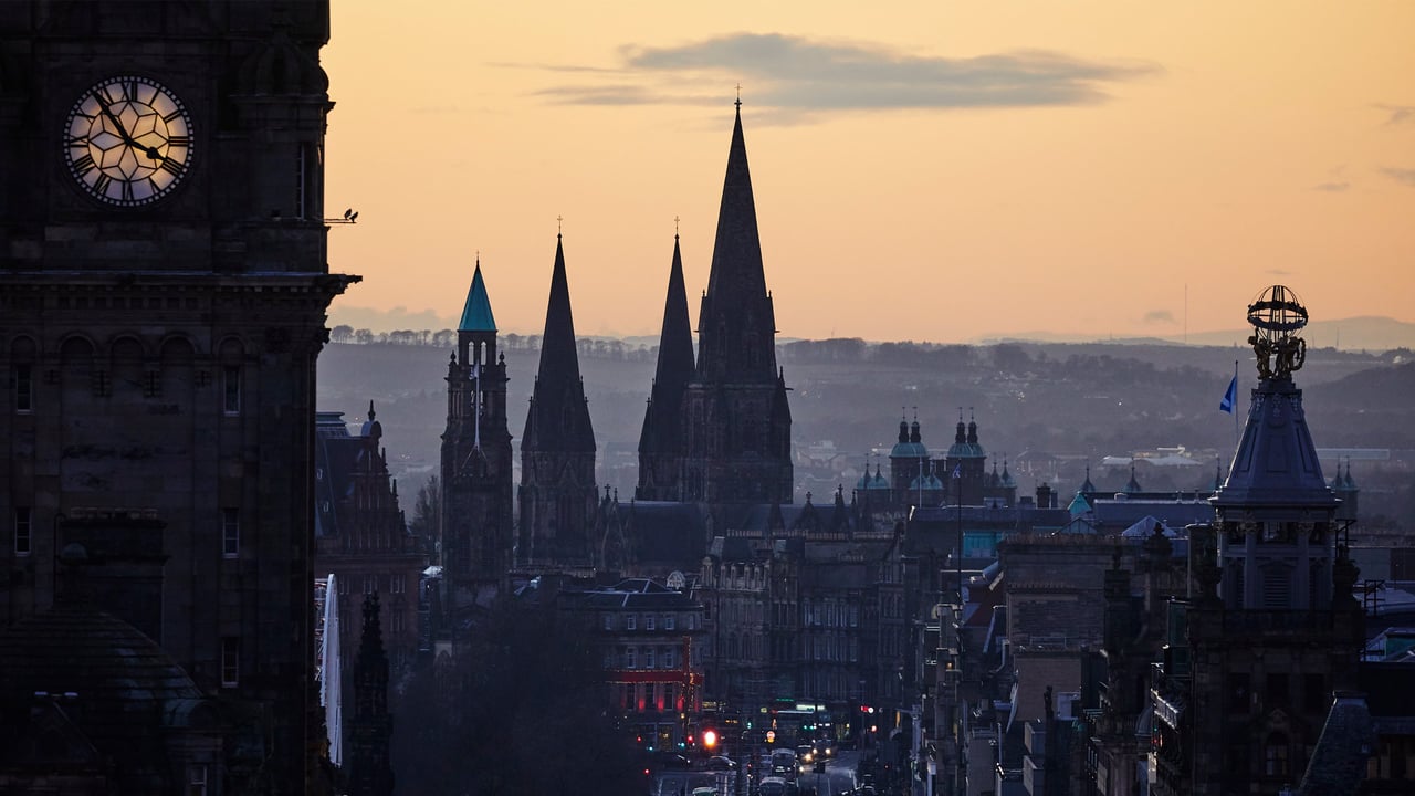 Princes Street, Edinburgh (© Andrew Merry/Moment/Getty Images)