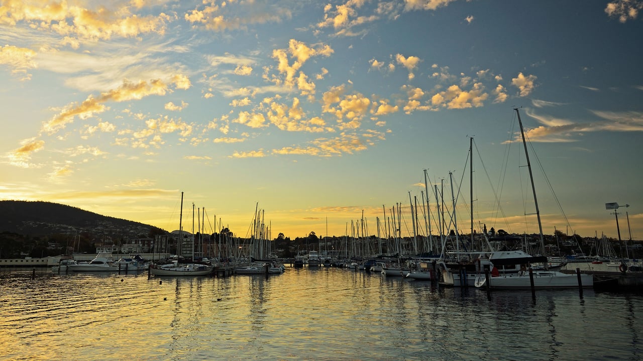 Dusk over a marina in Sandy Bay, Hobart, Tasmania (© Jochen Schlenker/Masterfile)