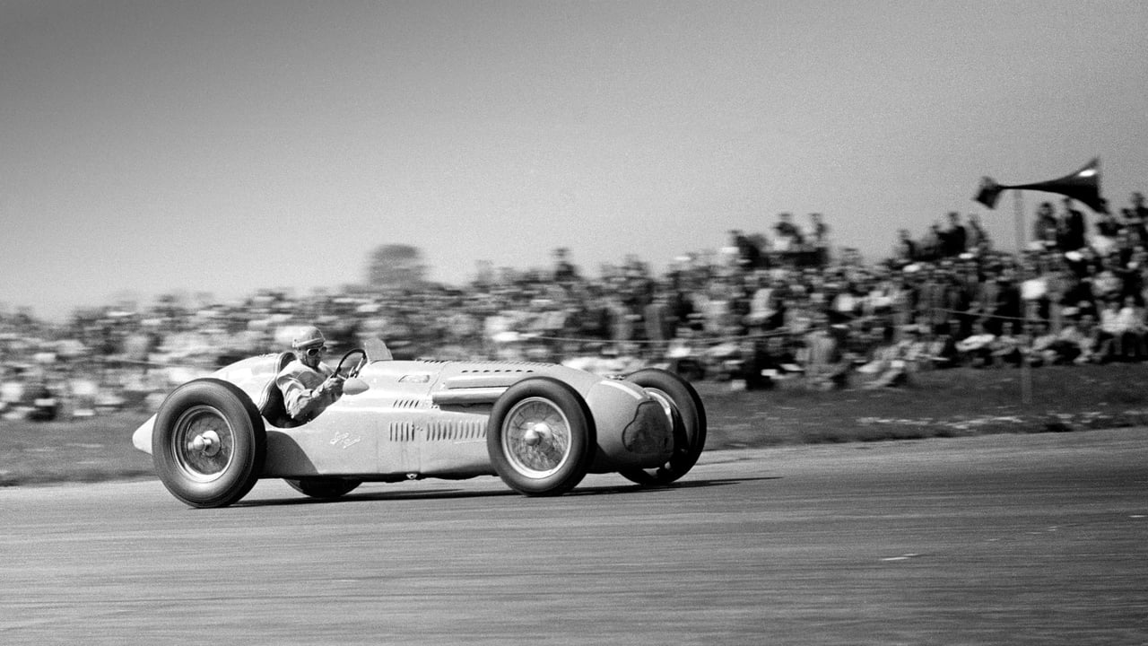 Action from the 1950 British Grand Prix at Silverstone (© Klemantaski Collection/Hulton Archive/Getty Images)
