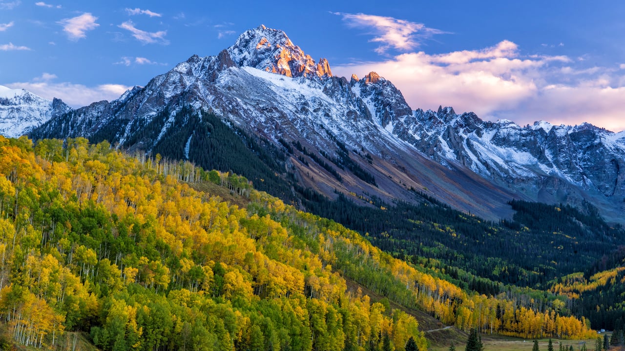 Mount Sneffels in the San Juan Mountains near Ridgway, Colorado (© lightphoto/Getty Images)