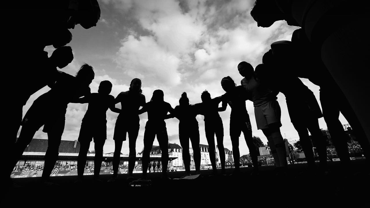 France players in a huddle prior to their semi-final match against Spain at the Fifa U-20 Women's World Cup (© Alex Grimm/Fifa via Getty Images)