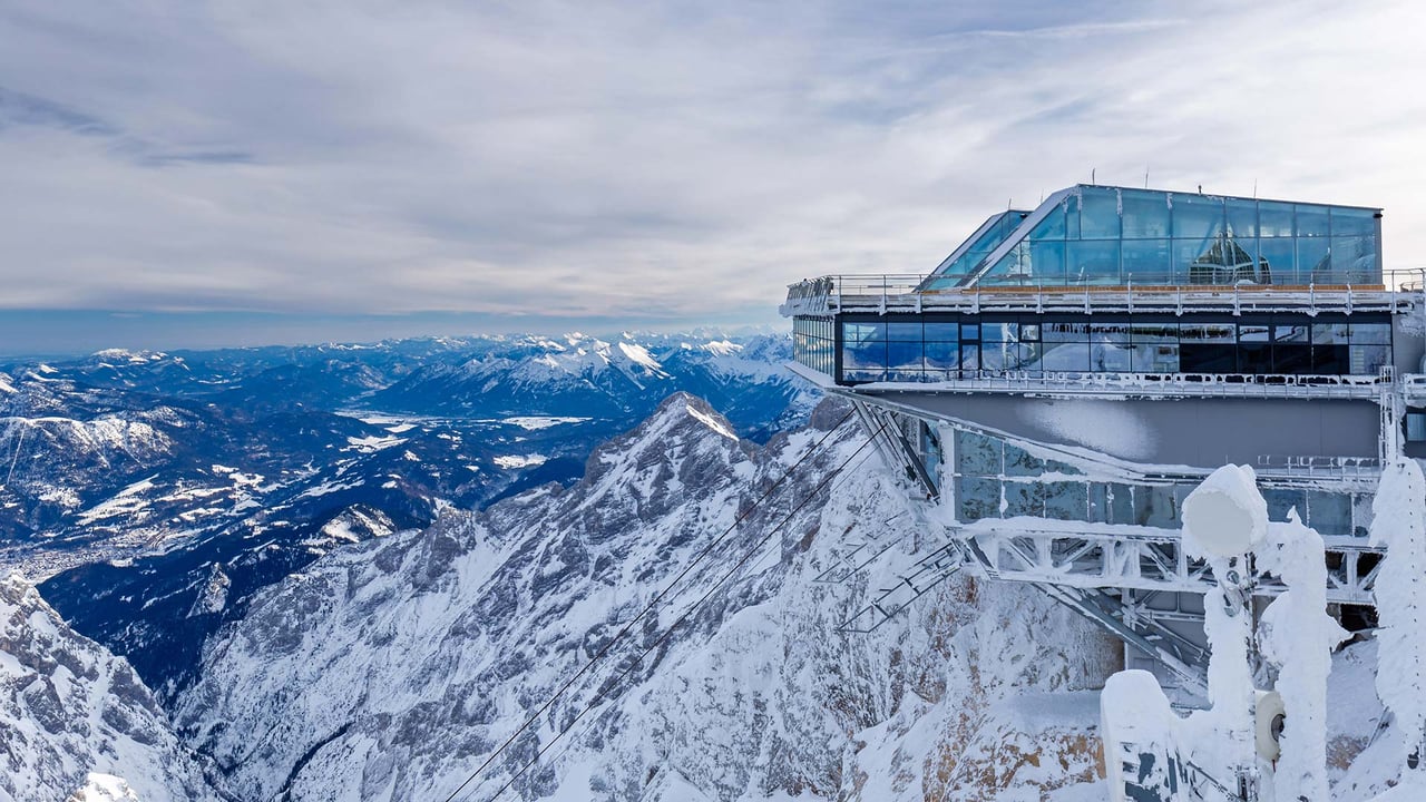 Cable car station at the summit of Zugspitze mountain in Grainau, Garmisch-Partenkirchen, Germany (© Robert Jank/Alamy)