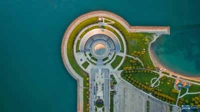 Bing wallpaper July 27, 2021. Adler Planetarium near Lake Michigan, Chicago, Illinois (© Amazing Aerial Agency/Offset by Shutterstock)