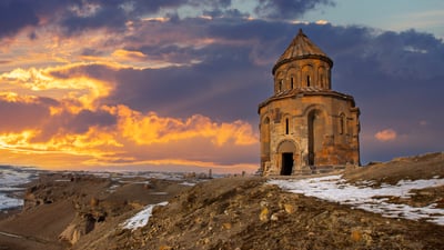 Bing wallpaper December 28, 2025. Église Saint-Grégoire à Ani, Kars, Turquie (© Kenan Talas/Getty Images)