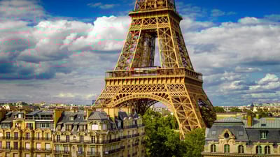Bing wallpaper March 31, 2022. Eiffel Tower in Paris, France (© Susanne Kremer/eStock Photo)