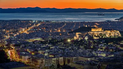 Bing wallpaper March 25, 2019. Athens for Greek Independence Day (© junnyphoto/Getty Images)