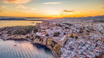 Bing wallpaper February 28, 2026. Ibiza, Îles Baléares, Espagne (© tokar/Shutterstock)