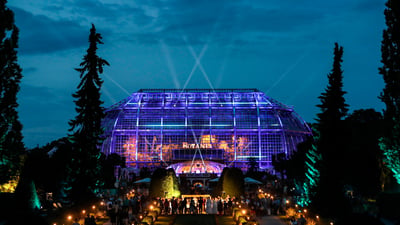 Bing wallpaper July 13, 2023. Botanische Nacht im Botanischen Garten, Berlin (© Felipe Trueba/EPA-EFE/Shutterstock)