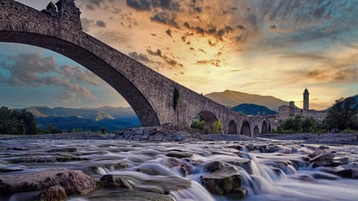 Bing wallpaper March 10, 2022. The Ponte Vecchio, a bridge near Bobbio, Italy (© afinocchiaro/Getty Images)